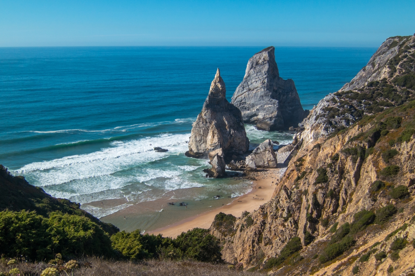 praia-da-ursa-ursa-beach-hike-7-tips-and-facts-trail-guide