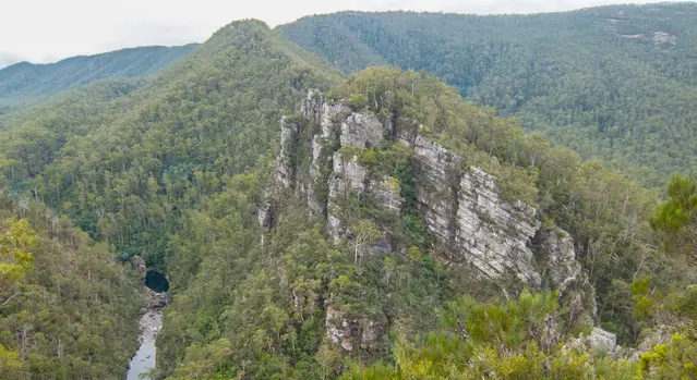 Alum Cliffs close to Trowunna