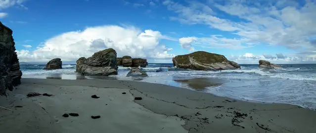 Praia de Illas nearby Cathedral Beach