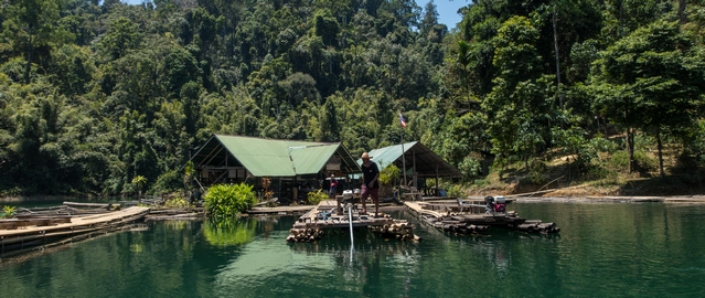 Boat transfer on the Cheow Lan Lake in the Khao Sok National Park