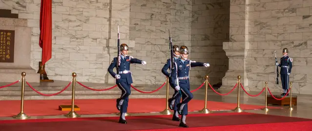 Guards changing at the Chiang Kai-shek Memorial Hall in Taipei