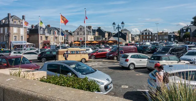 Parking next to the beach in Etretat