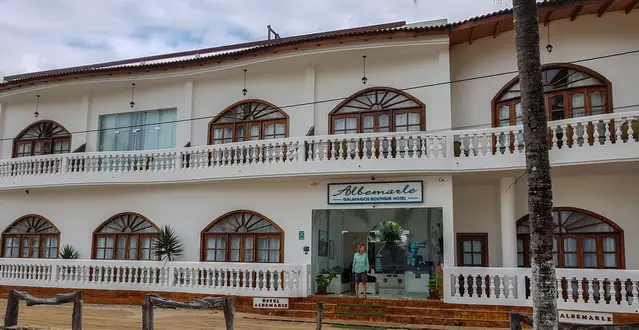 Albermale Hotel next to the beach