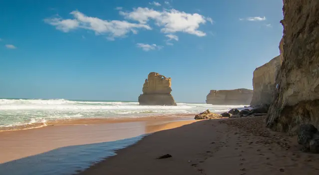 At the 12 Apostles Beach from Gibson Steps