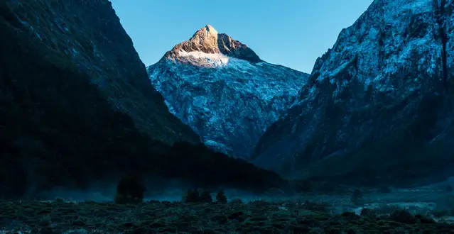 Spectacular views on Hwy 94 to Milford at sunrise