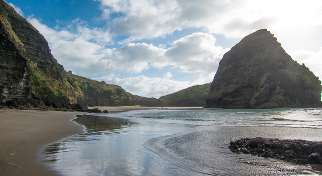Hidden Beach at Piha accessible at low tide only