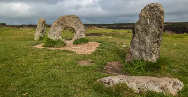 Men-an-Tol