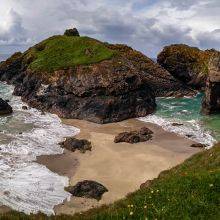 Tide Times - Tips and Coastal Hikes for Kynance Cove in Cornwall