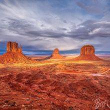 Monument Valley in Arizona - Best Time and 7 Tips