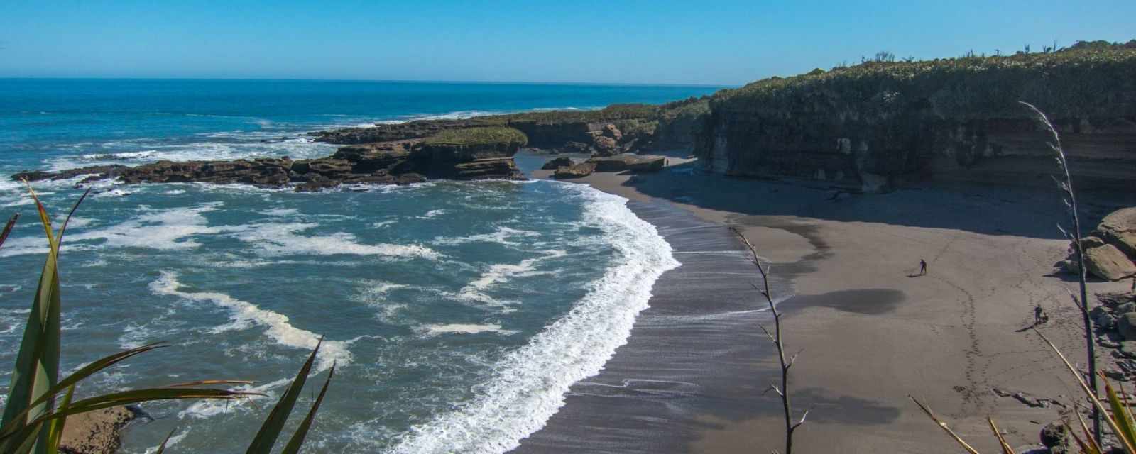 The Hidden Truman Beach North of Punakaiki