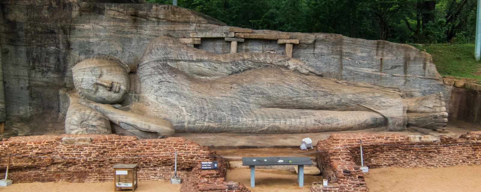 Polonnaruwa the Ancient City