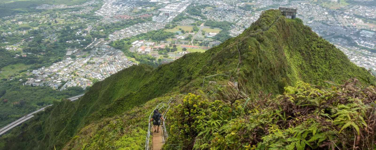 Haiku Stairs in Oahu, Hawaii - The Legal Way 