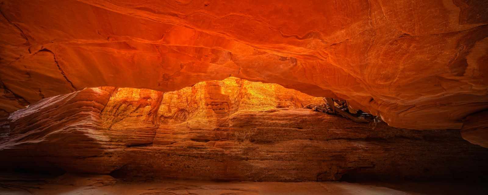 Peek a Boo Slot Canyon – Red Canyon in Kanab