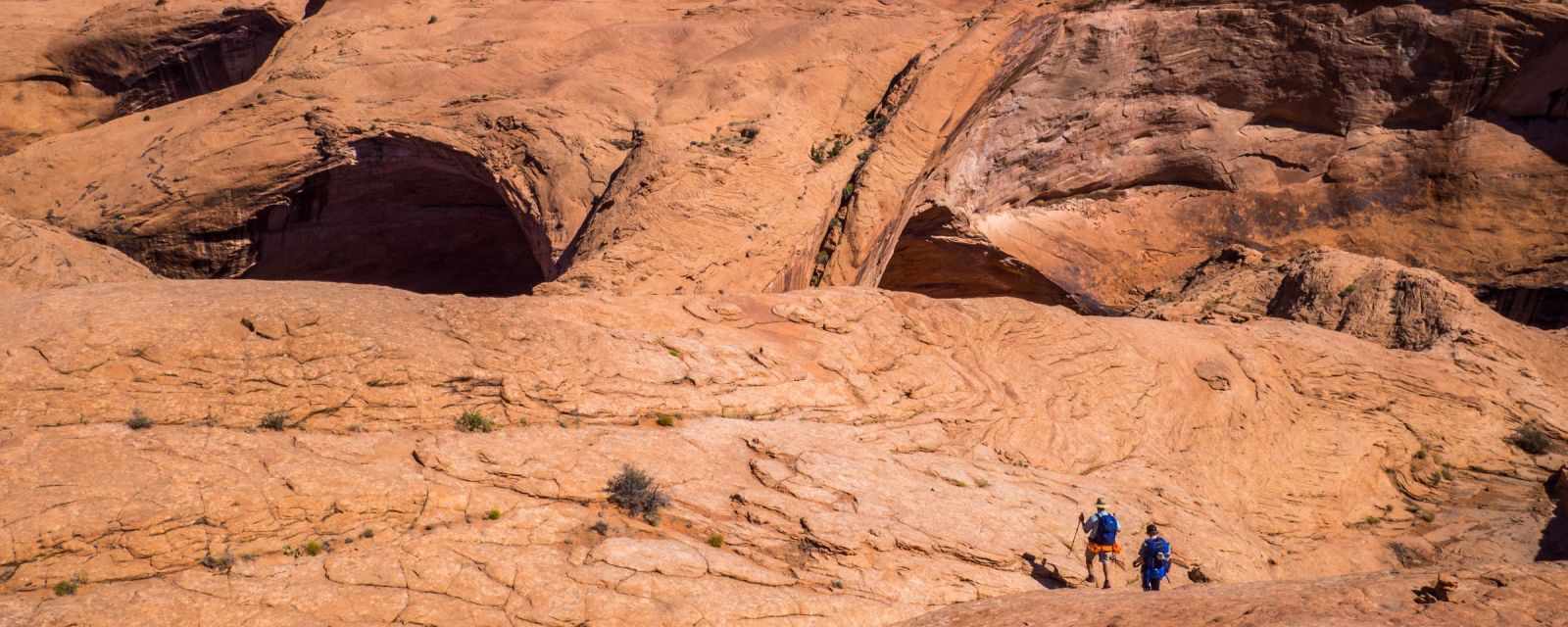Jacob Hamblin Arch in the Coyote Gulch - Location - Map - Trail Details