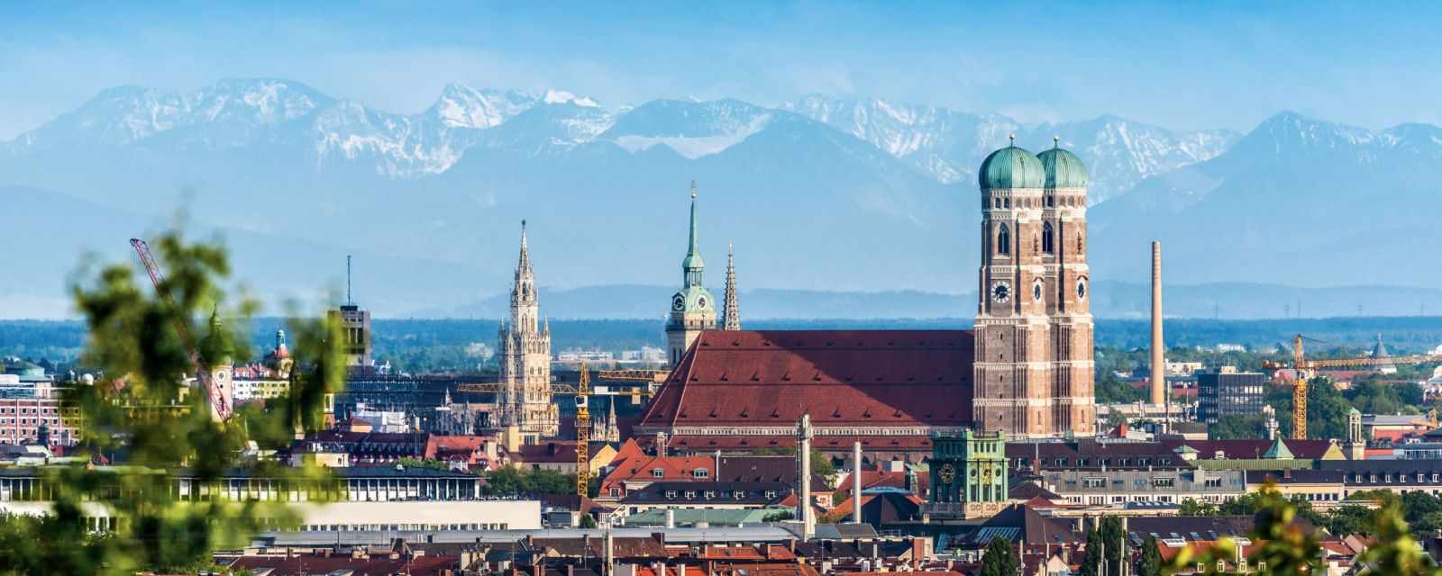 Explore Munich by Bike – 17 Must Visit Sights – Tour from English Garden to Isartor