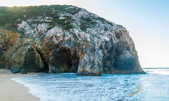 The arch rock and the beginning of the caves