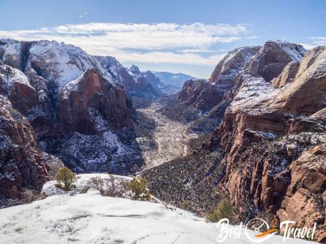 The breathtaking view from Angels Landing down to Zion Canyon