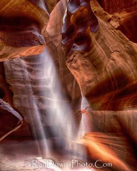 Upper Antelope Canyon - Light Beam