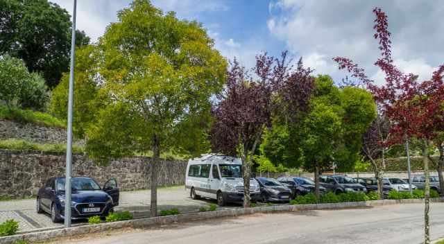 One of the many smaller parking areas in Alvarenga