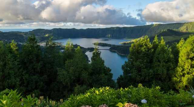 One of the many outlooks to Sete Cidades