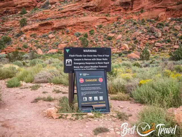 The warning sign about the danger of flash floods.