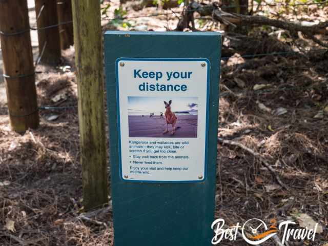 Information sign of not feeding the macropods.
