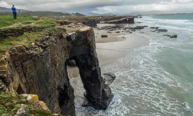 The Arch get flooded by the incoming tide