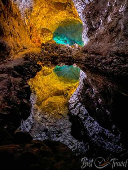 Cueva de Los Verdes the illumination pool