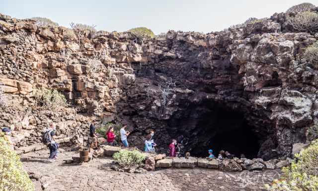 Cave entrance where visitors have to wait for the guide