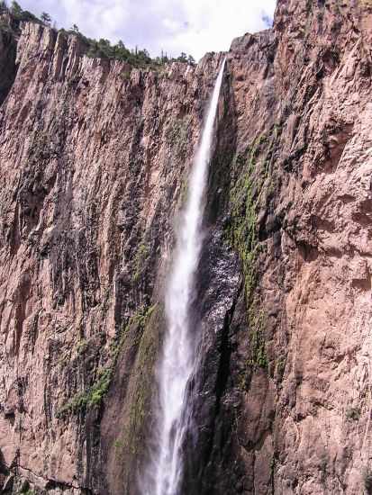 Basaseachi Falls in the National Park