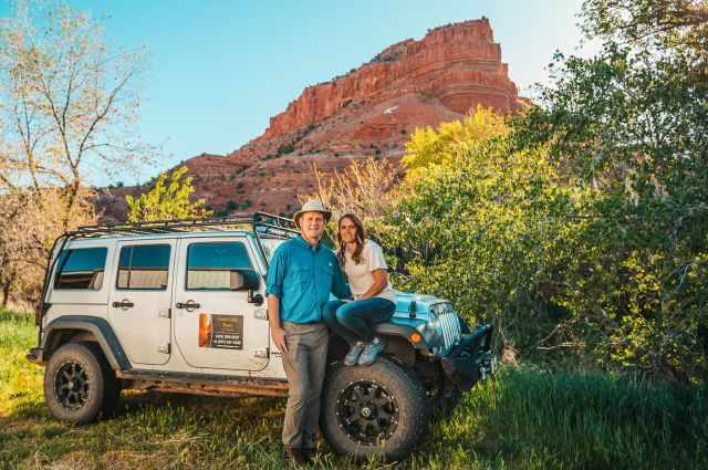 A jeep and the owners of Coral Cliffs