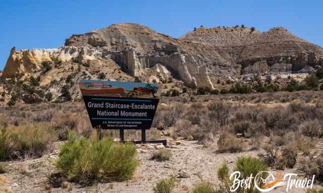 Entrance sign of Grand Staircase Escalante