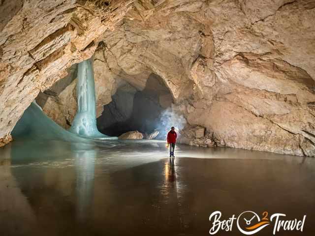 The guide on the massive ice lake