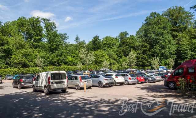 A bigger parking lot the second closest to Eltz Castle