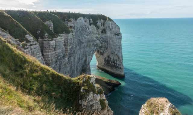 The coastal path along the cliffs