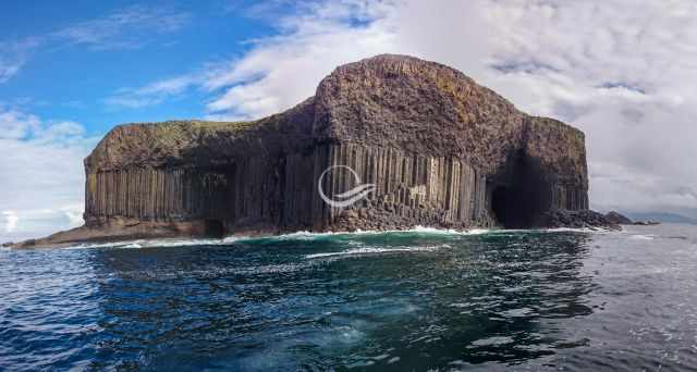 Isle of Staffa and Fingals Cave View from the boat