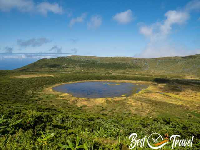 Caldeira Branca which is white from he mosses around