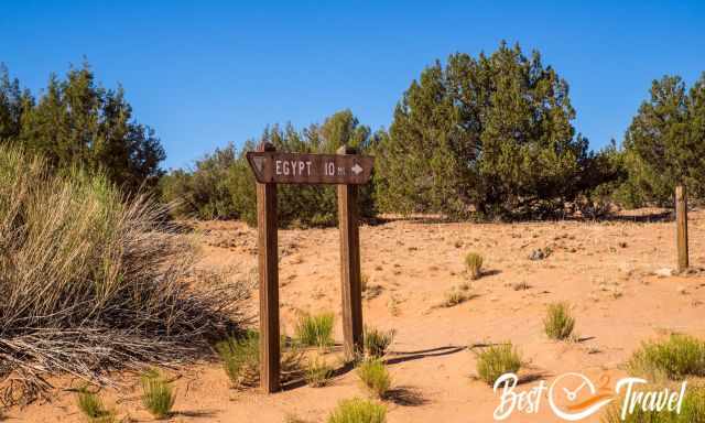 The road sign to Egypt the trailhead of Neon Canyon