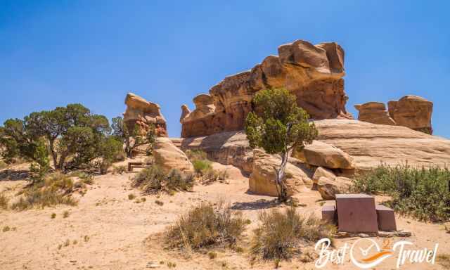 Picnic Table at Devils Garden