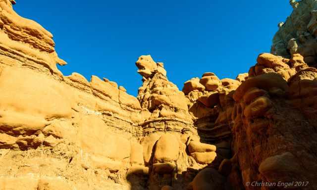 A hoodoo with a head like a dragon