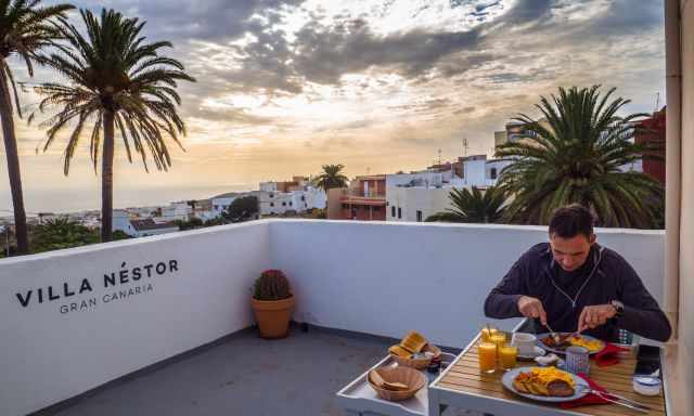 The rich breakfast at Villa Nestor