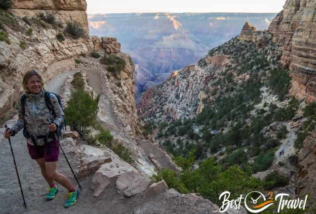 The zigzagging beginning of South Kaibab in shade at 5.30 am
