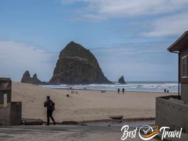 The access to Cannon Beach at the Wayfarer.