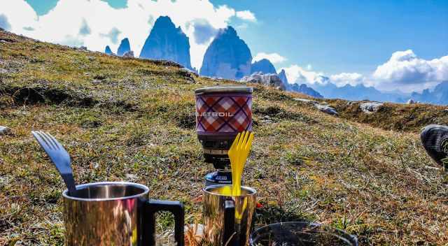 Jetboil heating up water at Tre Cime de Lavaredo - Drei Zinnen