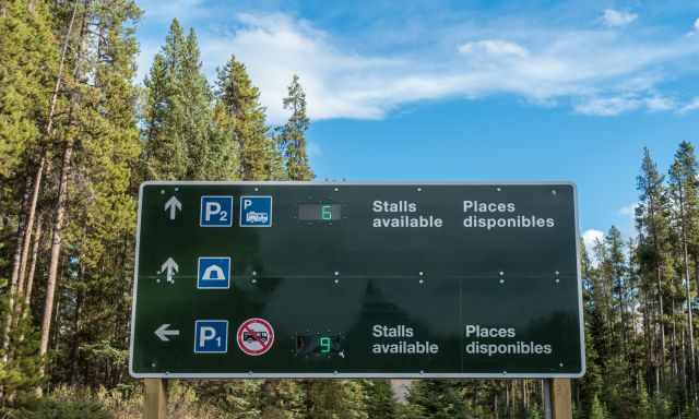 Parking Sign for P1 and P2 Johnston Canyon