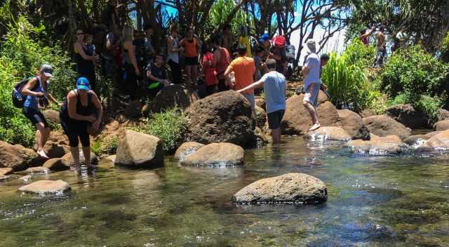 Crowds on the Kalalau Trail