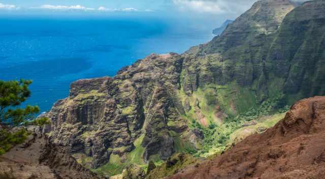 View to Kalalau from Nualolo Trail