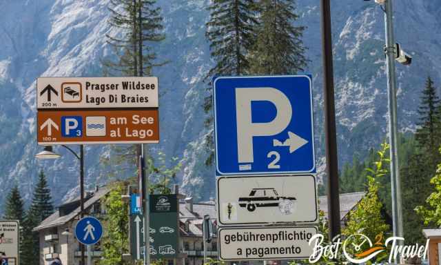 Parking and Hotel Sign close to the lake