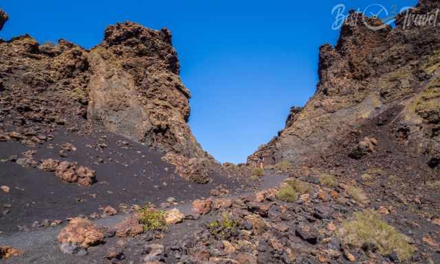 The hiking path into the Caldera de Los Cuervos