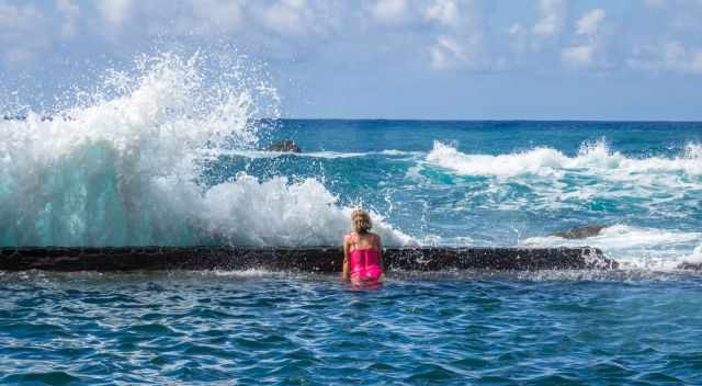 Piscinas Calamar I got hit by a wave